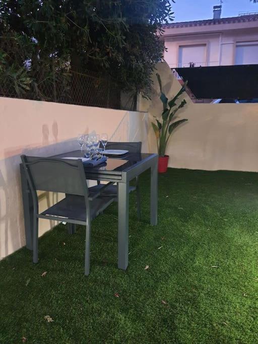Superbe Appartement Avec Jacuzzi Et Exterieur Perpignan Exteriör bild
