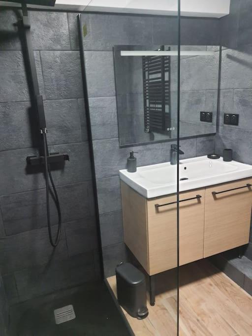 Superbe Appartement Avec Jacuzzi Et Exterieur Perpignan Exteriör bild
