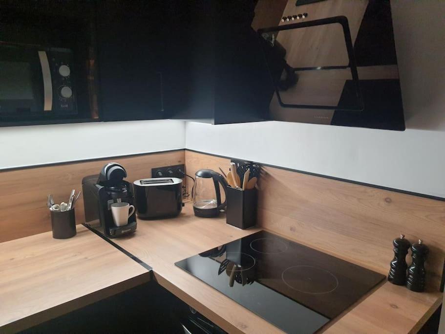 Superbe Appartement Avec Jacuzzi Et Exterieur Perpignan Exteriör bild