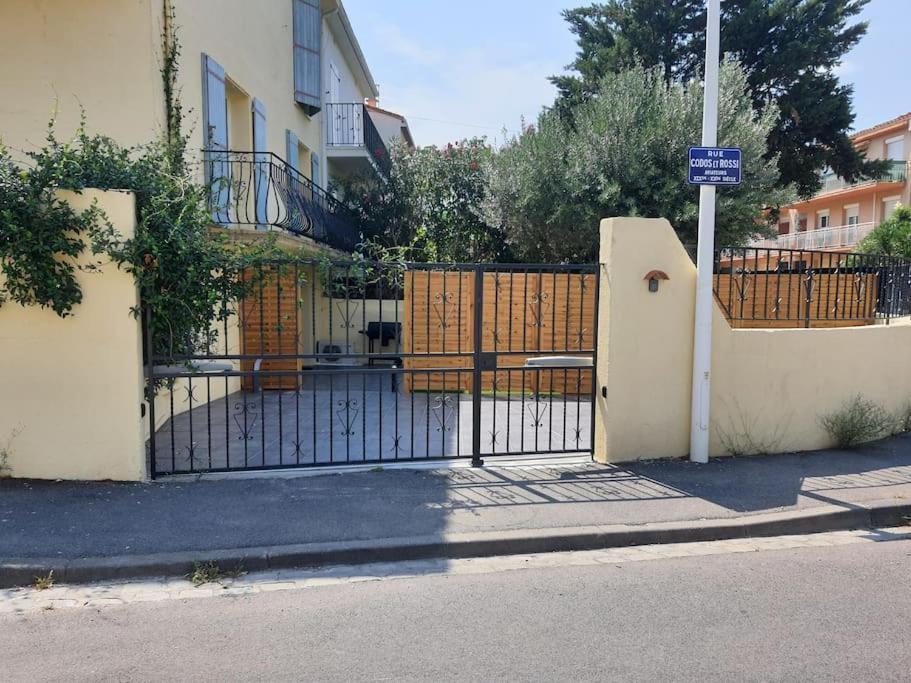 Superbe Appartement Avec Jacuzzi Et Exterieur Perpignan Exteriör bild