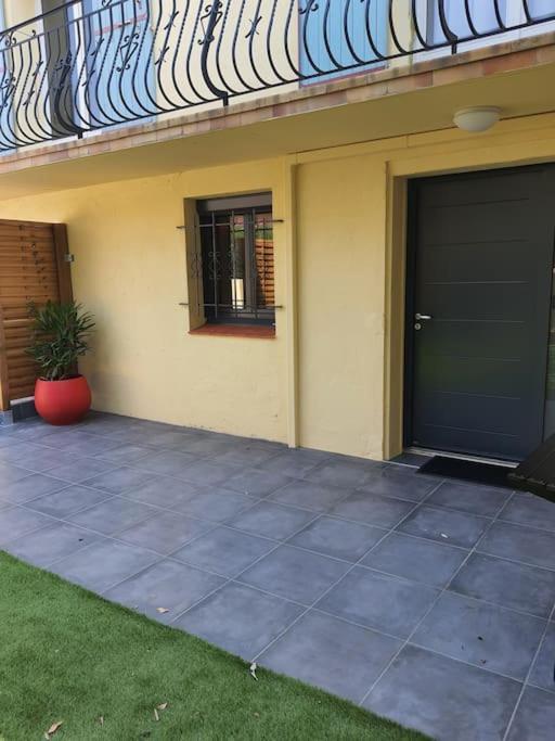Superbe Appartement Avec Jacuzzi Et Exterieur Perpignan Exteriör bild